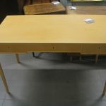 457 2528 WRITING DESK